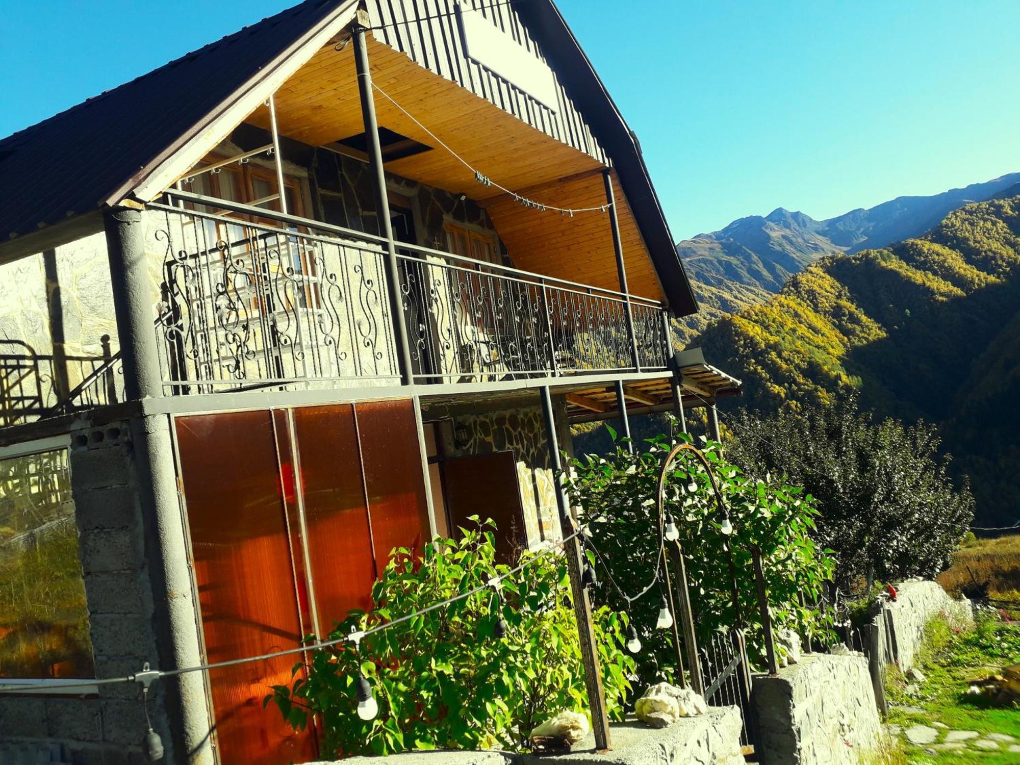 Betegi Guest House 메스티아 외부 사진